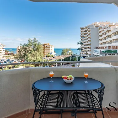 Seaview Beachfront With Aqua Park & Balcony
