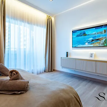 Seaview Beachfront With Aqua Park & Balcony Apartment Benalmadena