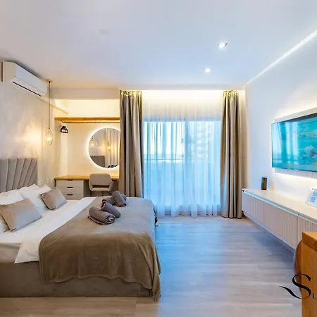 Apartment Seaview Beachfront With Aqua Park & Balcony Benalmadena