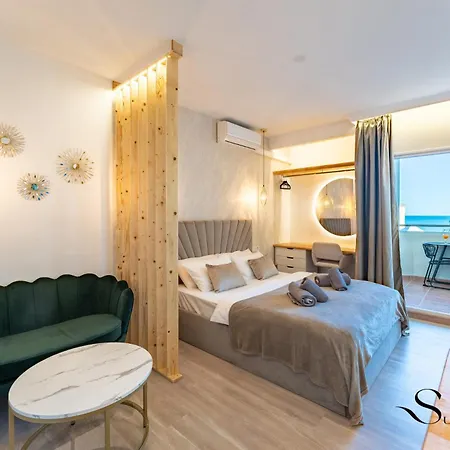 Seaview Beachfront With Aqua Park & Balcony Apartment Benalmadena