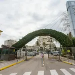 Seaview Beachfront With Aqua Park & Balcony דירה בנאלמדנה