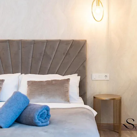 Seaview Beachfront With Aqua Park & Balcony Apartament